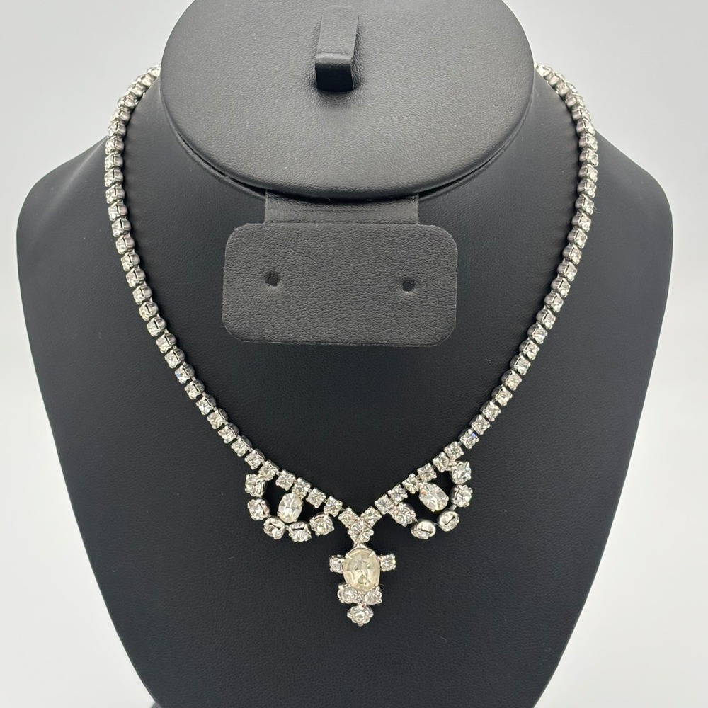 Vintage Rhinestone Necklace Womens Silver Tone Clear Drop Pendant